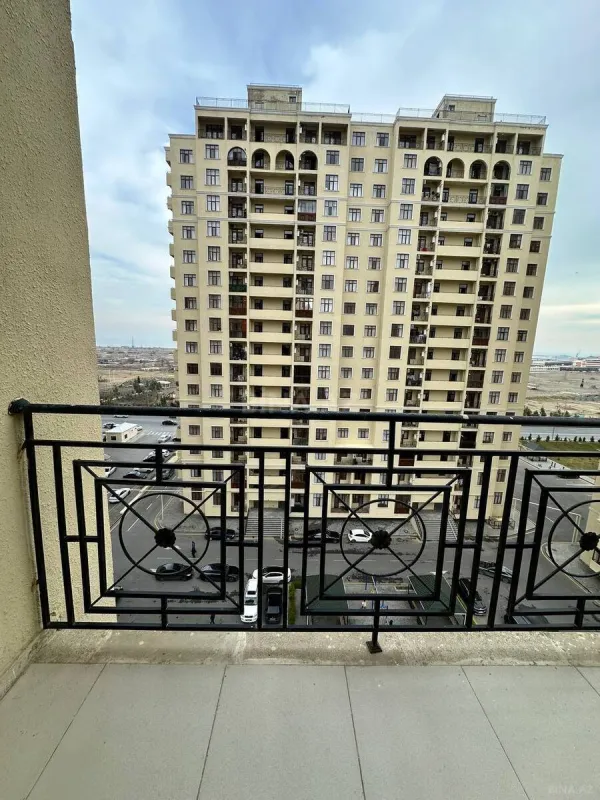 Satılır 2 otaqlı mənzil 102.5 m²