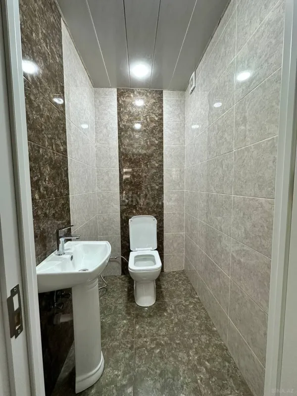 Satılır 2 otaqlı mənzil 102.5 m²