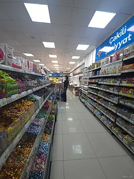 Satılır obyekt 700 m² — Bakı 700.00 m²