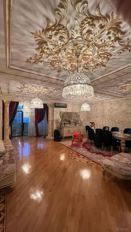 Kirayə verilir 3 otaqlı mənzil 170 m²