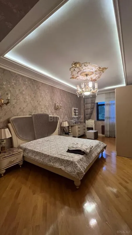 Kirayə verilir 3 otaqlı mənzil 170 m²