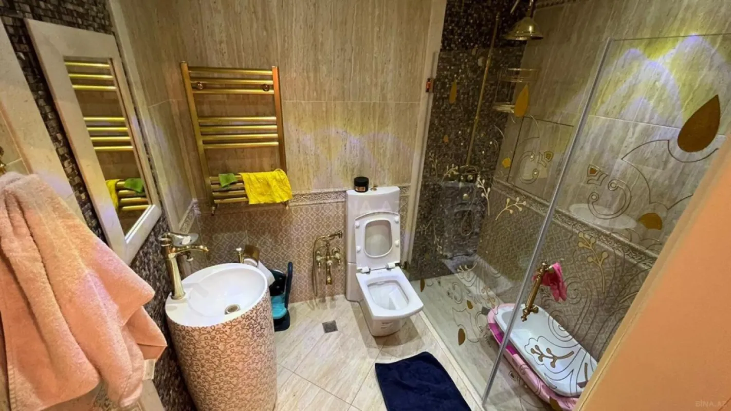 Kirayə verilir 3 otaqlı mənzil 170 m²