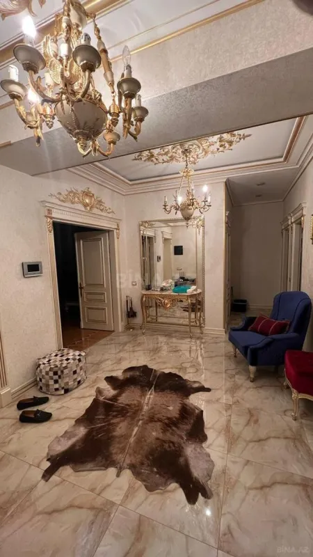 Kirayə verilir 3 otaqlı mənzil 170 m²