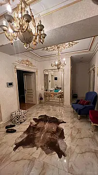 Kirayə verilir 3 otaqlı mənzil 170 m²