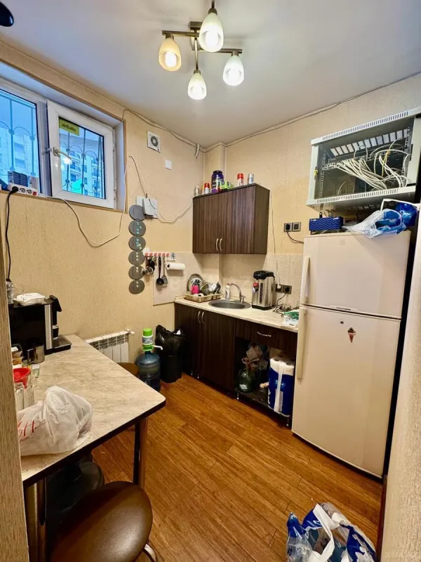 Kirayə verilir 3 otaqlı ofis 62 m²