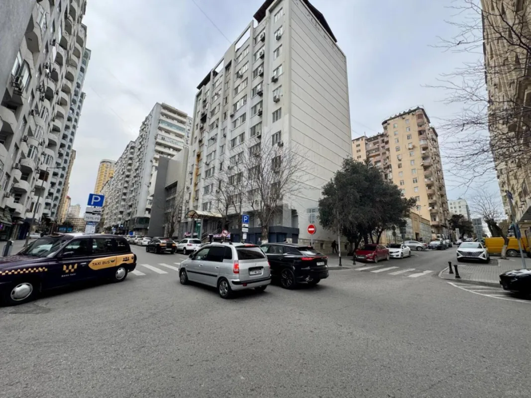 Kirayə verilir 3 otaqlı ofis 62 m²