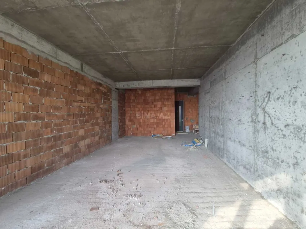 Satılır 3 otaqlı mənzil 167 m²