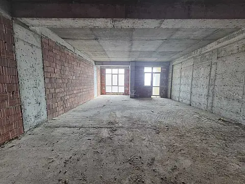 Satılır 3 otaqlı mənzil 167 m²