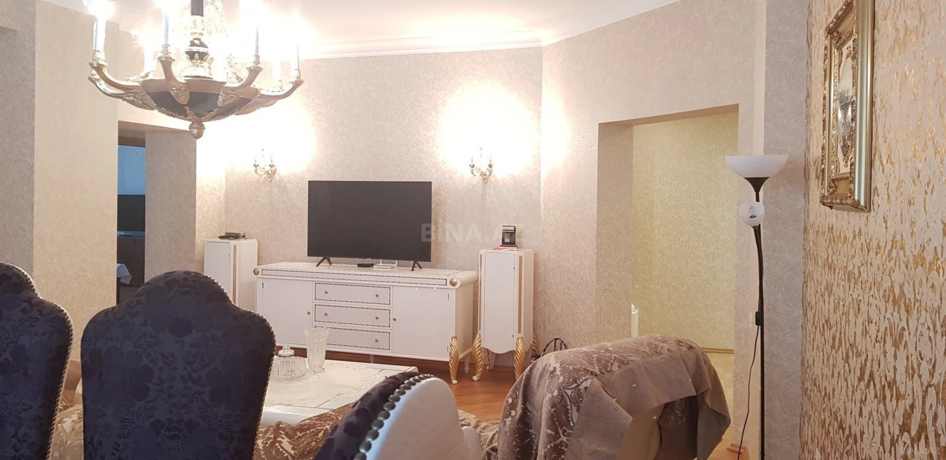 Satılır 3 otaqlı mənzil 170 m²