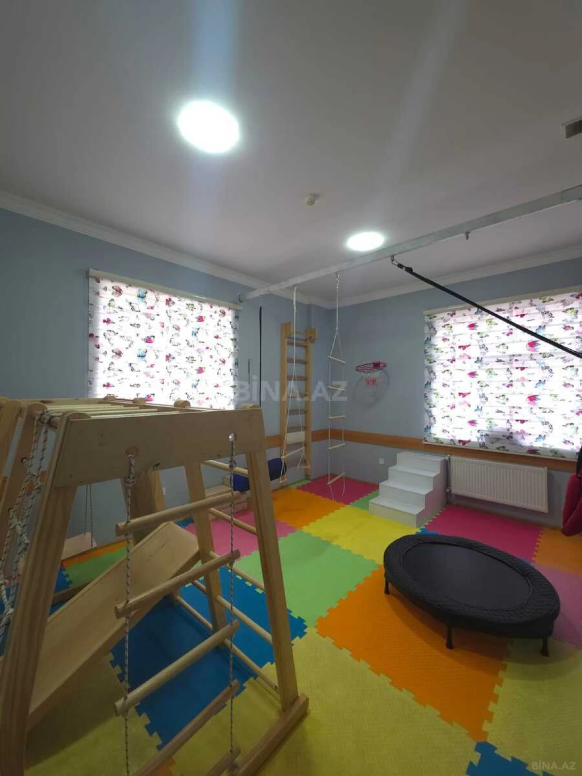 Satılır obyekt 650 m²