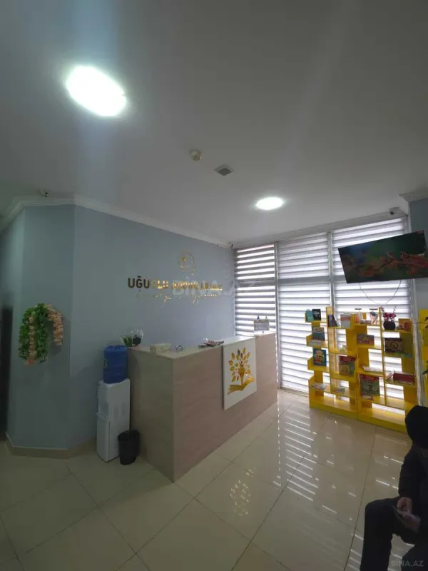 Satılır obyekt 650 m²