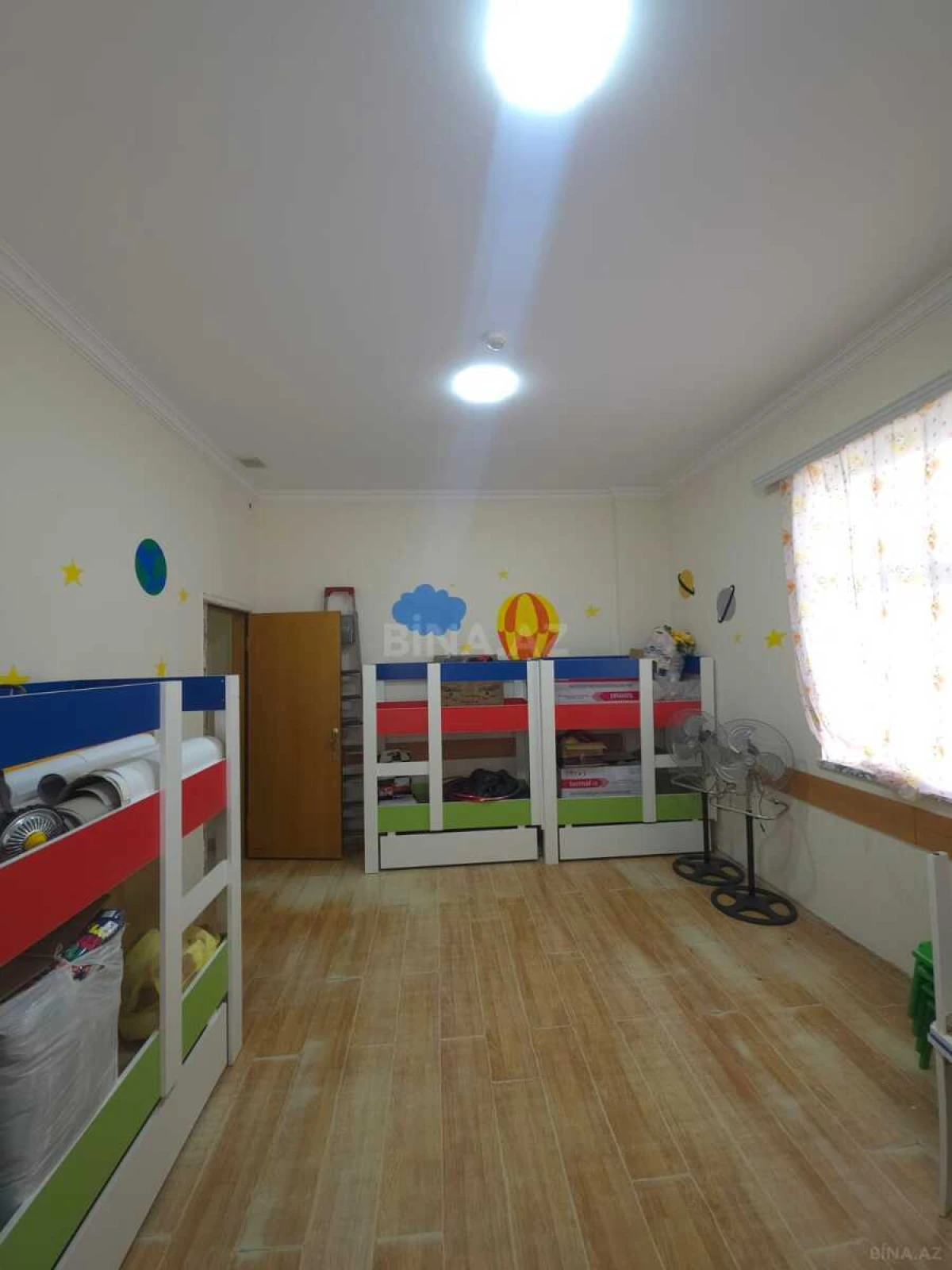 Satılır obyekt 650 m²