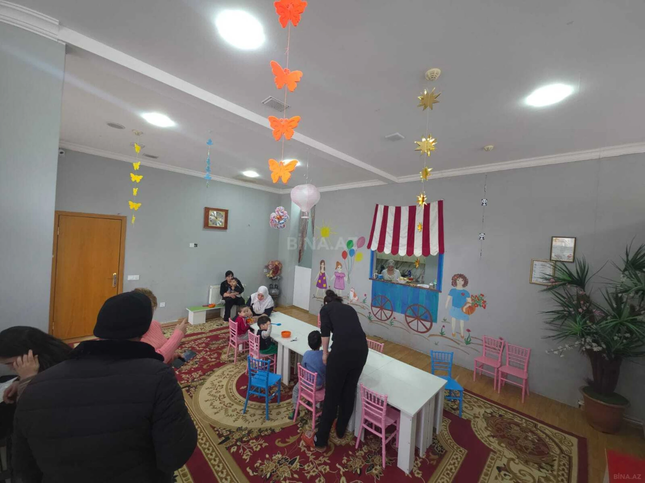 Satılır obyekt 650 m²