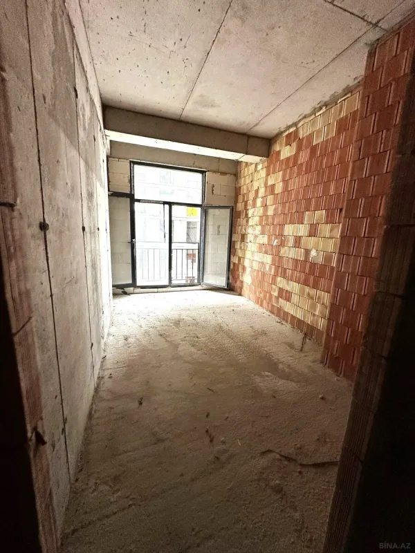 Satılır 3 otaqlı mənzil 101 m²