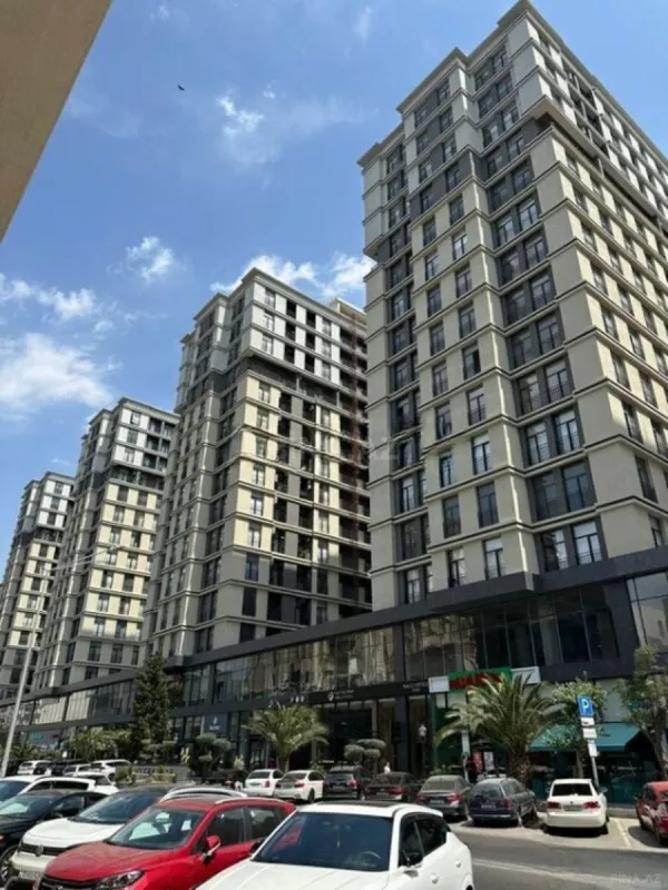 Satılır 3 otaqlı mənzil 101 m²