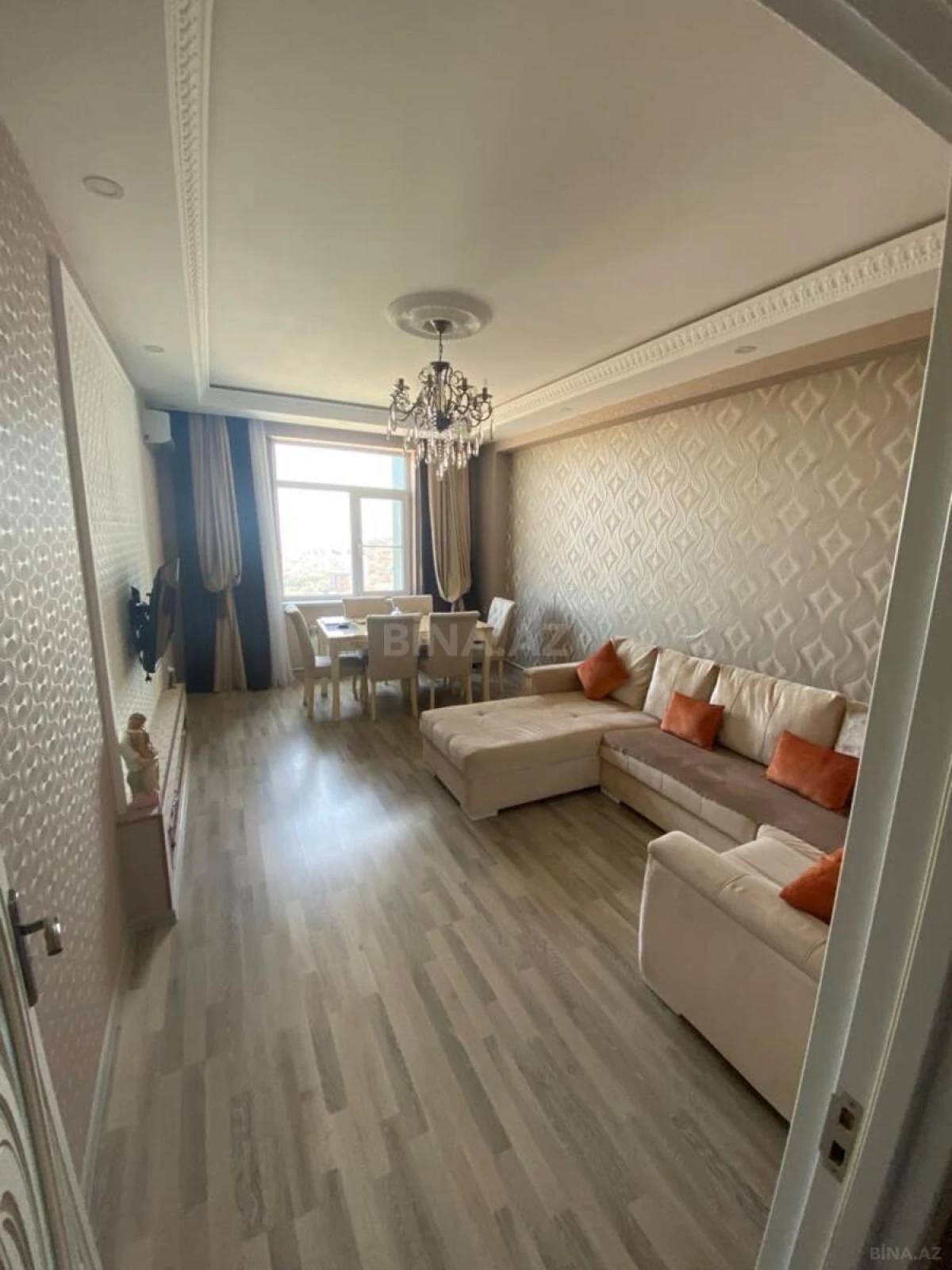 Satılır 2 otaqlı mənzil 65 m²