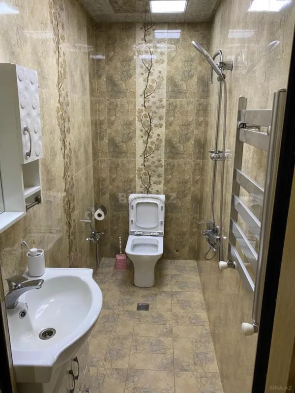 Satılır 2 otaqlı mənzil 65 m²