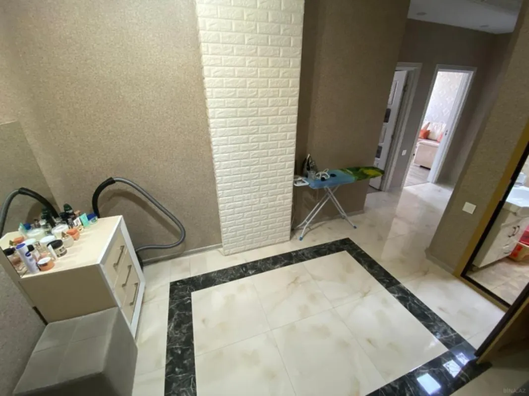 Satılır 2 otaqlı mənzil 65 m²