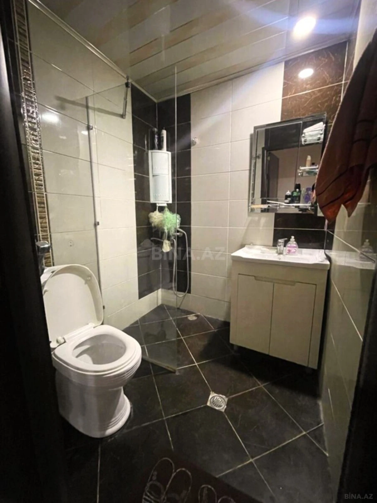 Satılır 2 otaqlı mənzil 60 m²