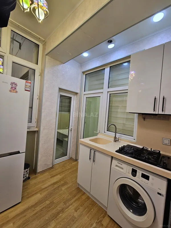 Satılır 2 otaqlı mənzil 49 m²