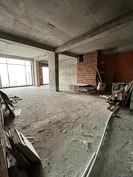 Satılır obyekt 130 m²