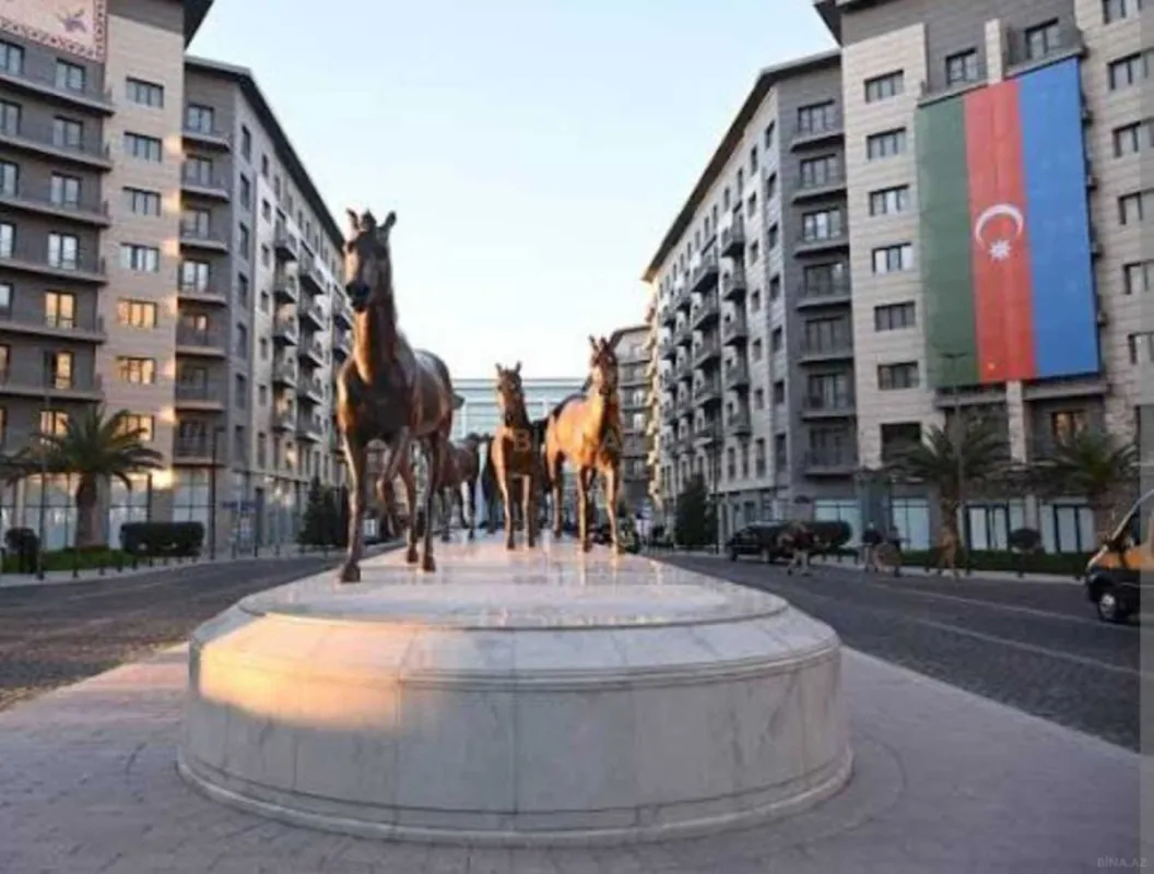 Satılır obyekt 130 m²