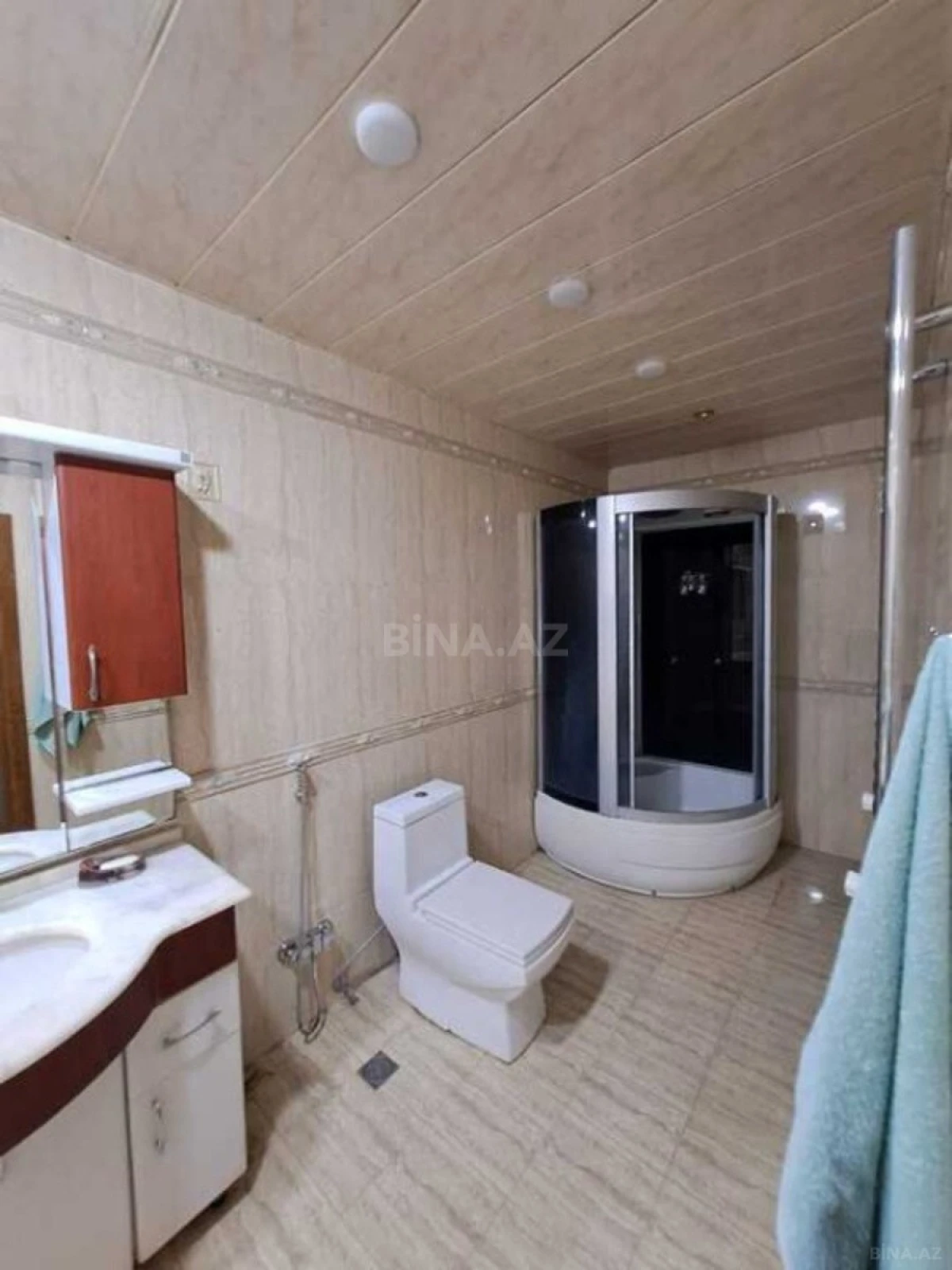 Satılır 4 otaqlı mənzil 204 m²