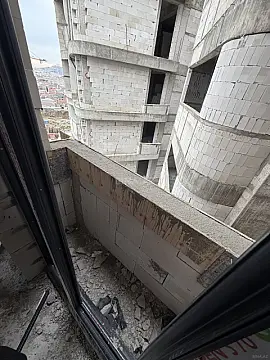 Satılır 2 otaqlı mənzil 61 m²