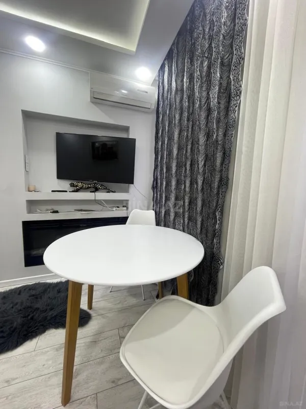 Kirayə verilir 2 otaqlı mənzil 65 m²