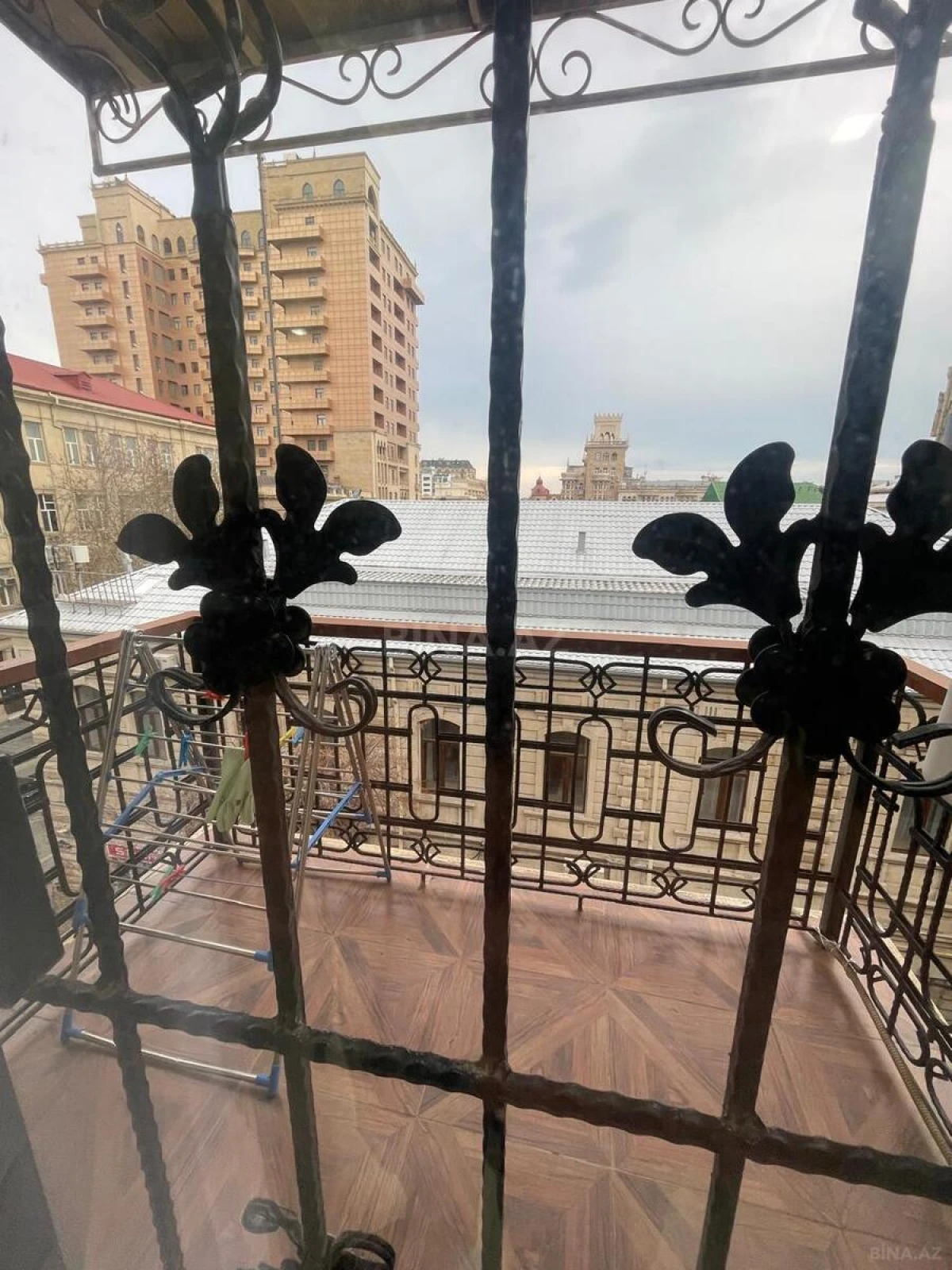 Kirayə verilir 2 otaqlı mənzil 65 m²