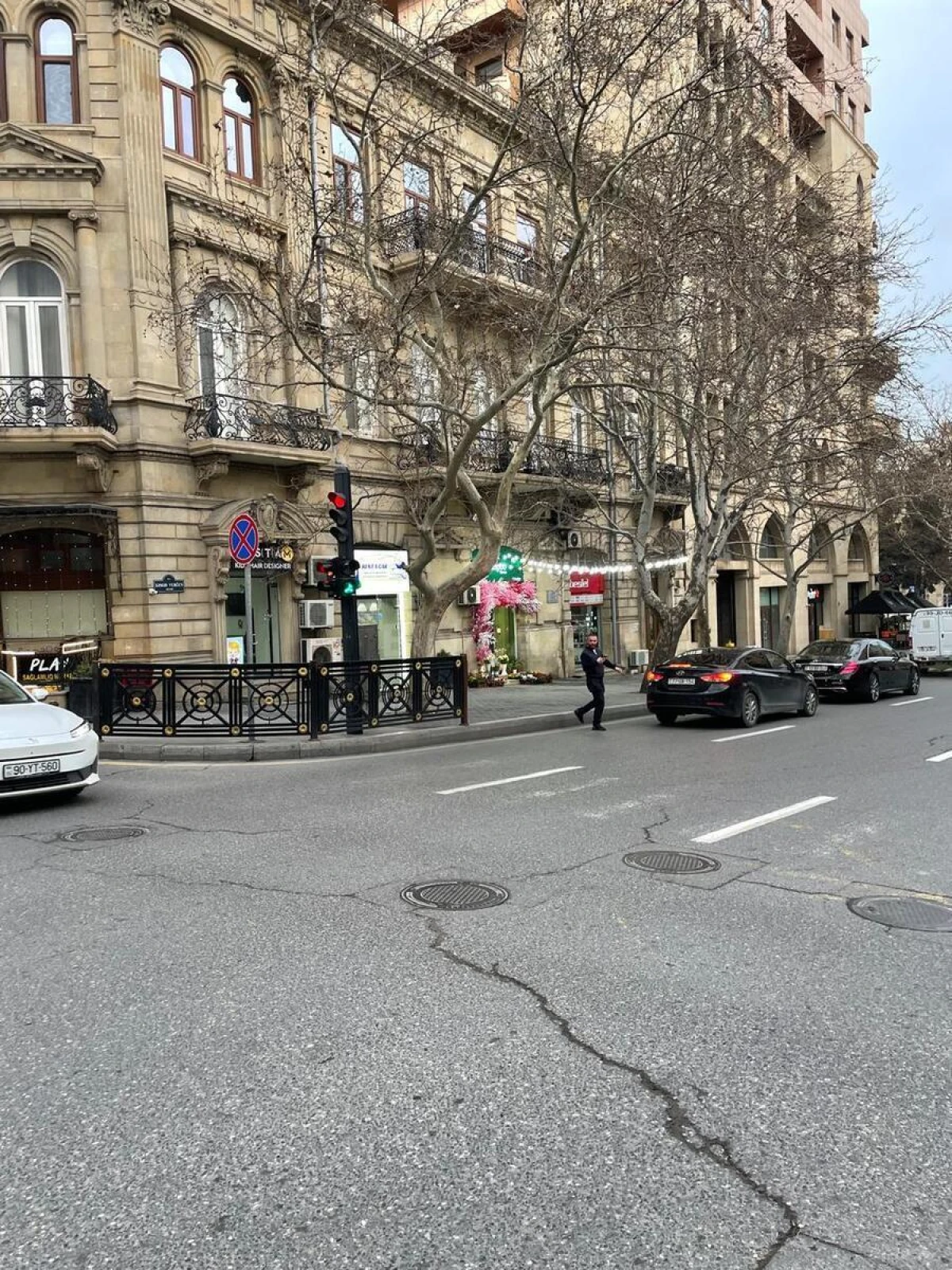 Kirayə verilir 2 otaqlı mənzil 65 m²