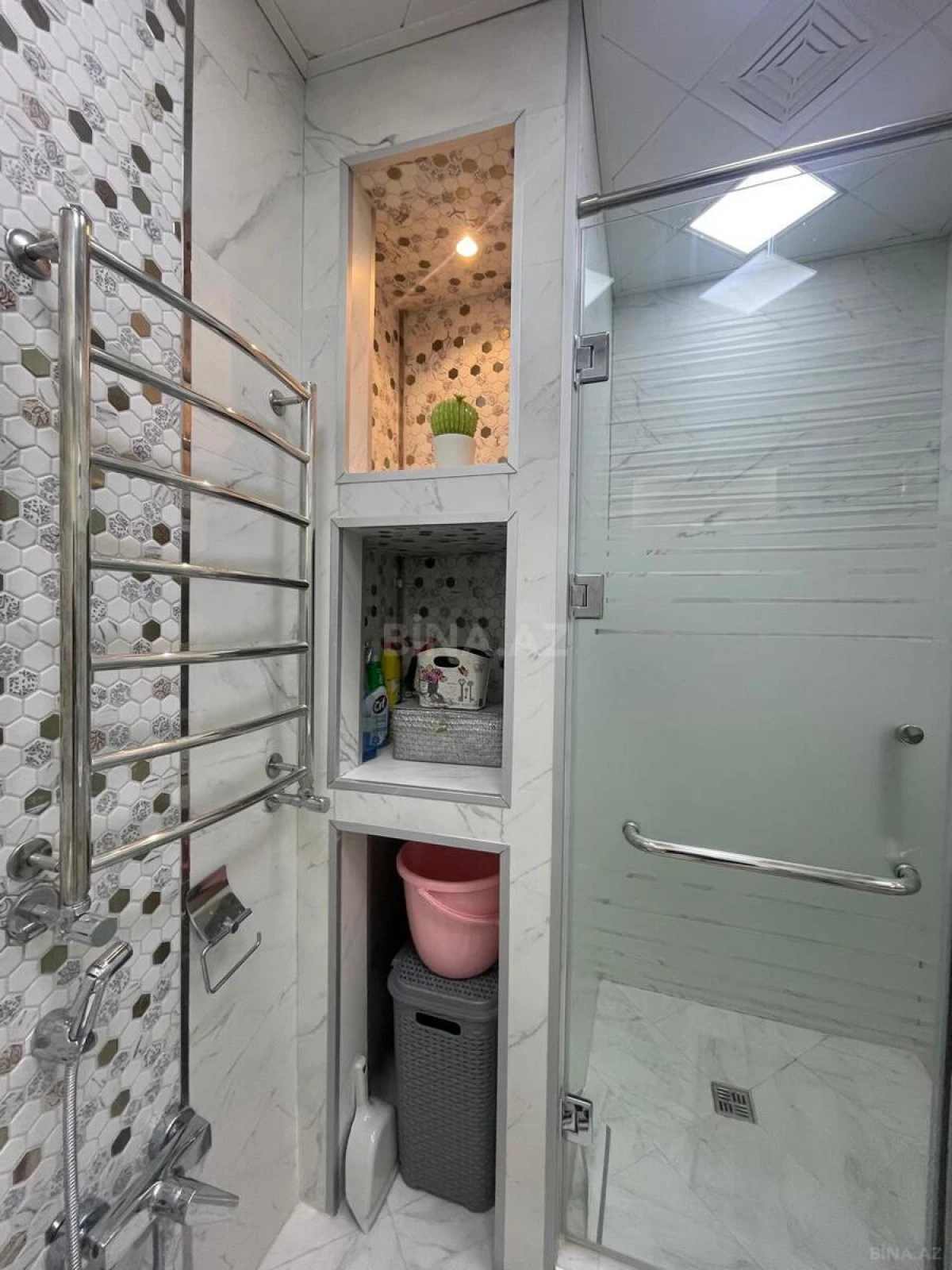 Kirayə verilir 2 otaqlı mənzil 65 m²