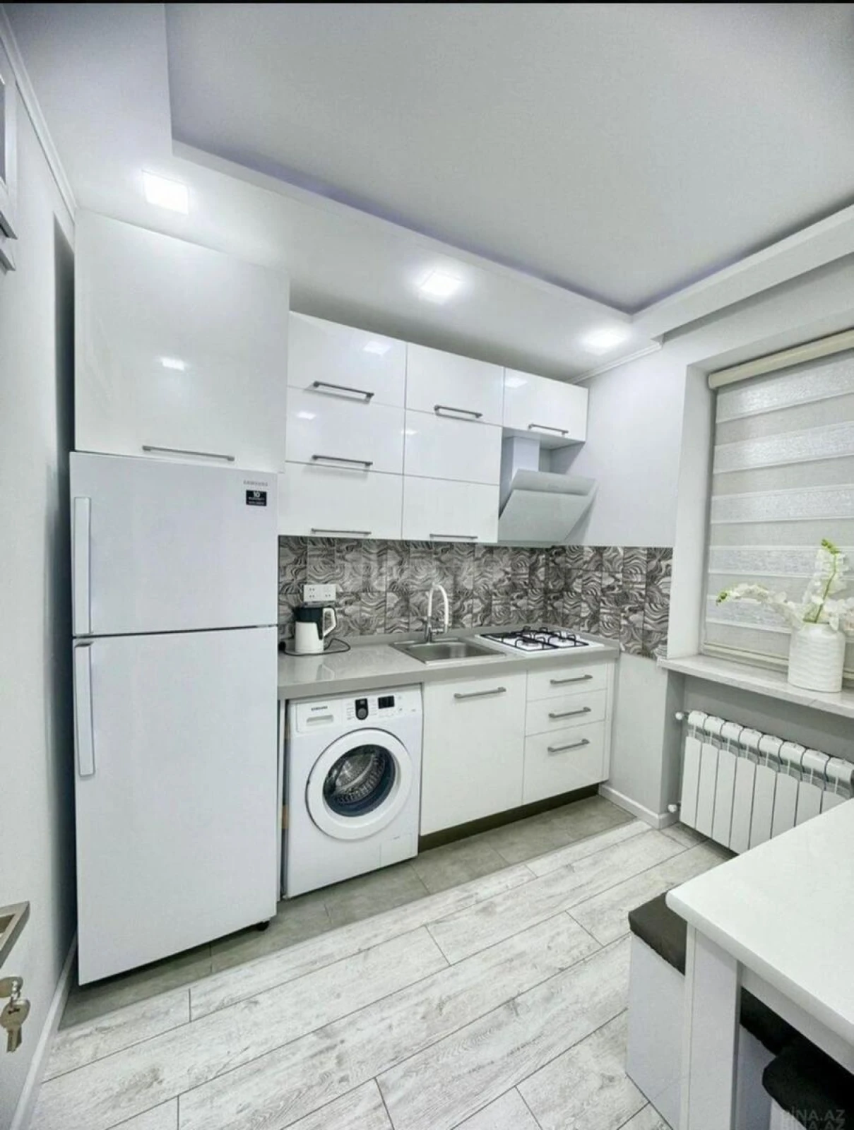 Kirayə verilir 2 otaqlı mənzil 65 m²