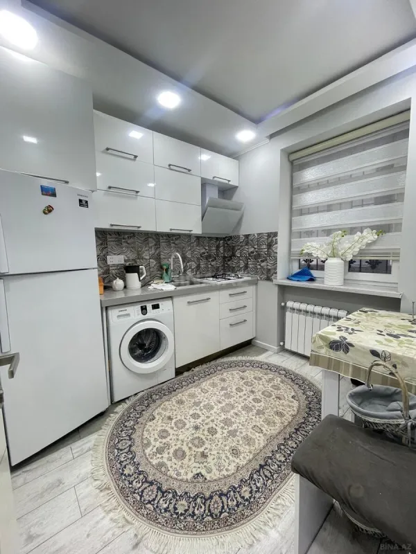 Kirayə verilir 2 otaqlı mənzil 65 m²