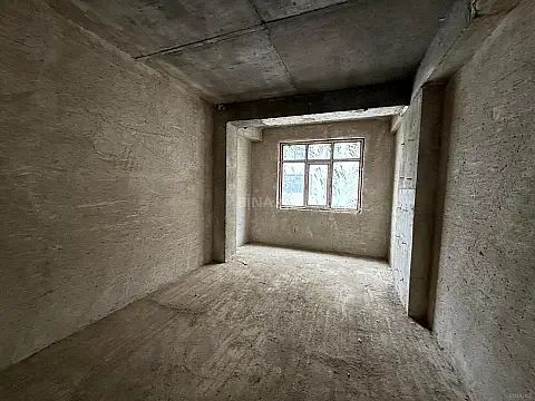 Satılır 3 otaqlı mənzil 145 m²