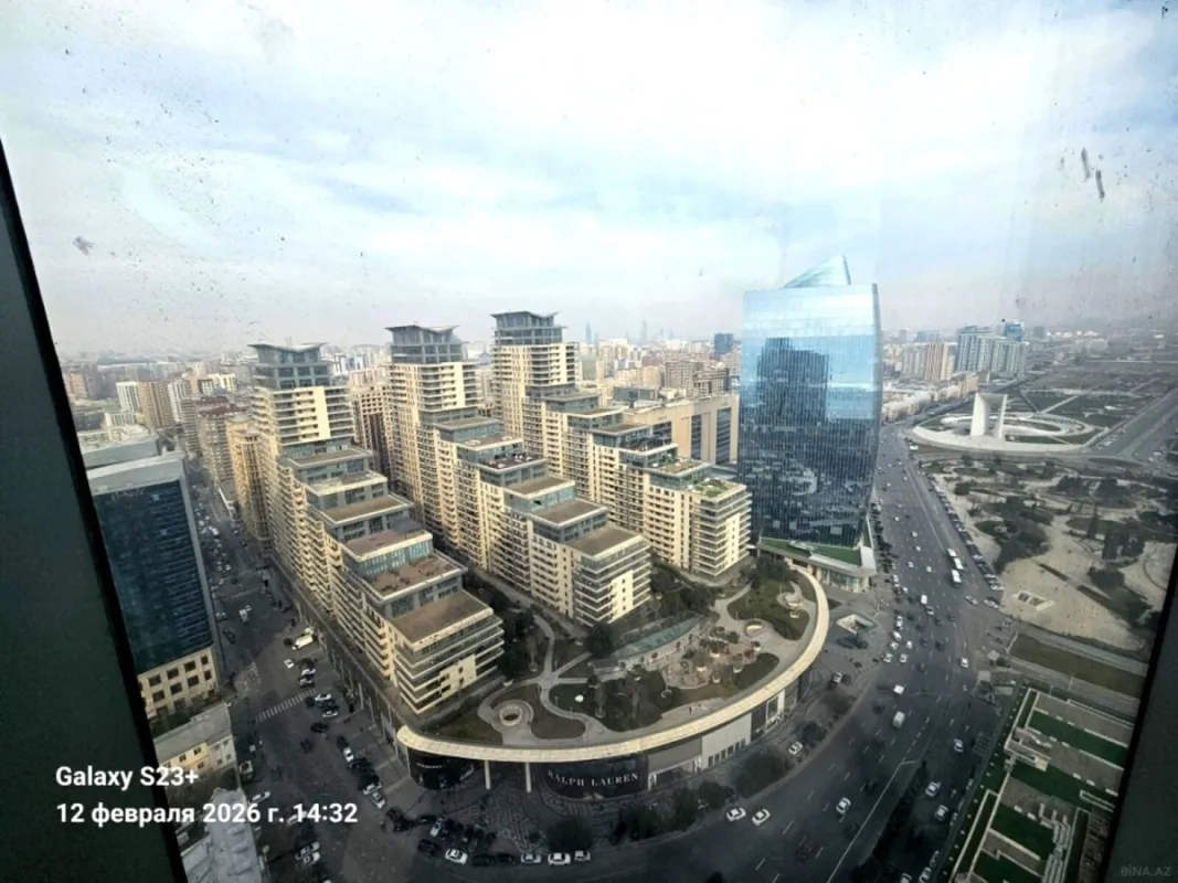 Satılır 3 otaqlı mənzil 139.7 m²