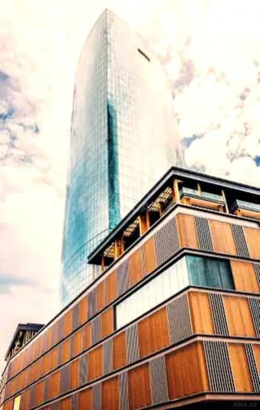 Satılır 3 otaqlı mənzil 139.7 m²