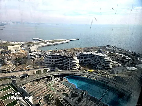 Satılır 3 otaqlı mənzil 139.7 m²