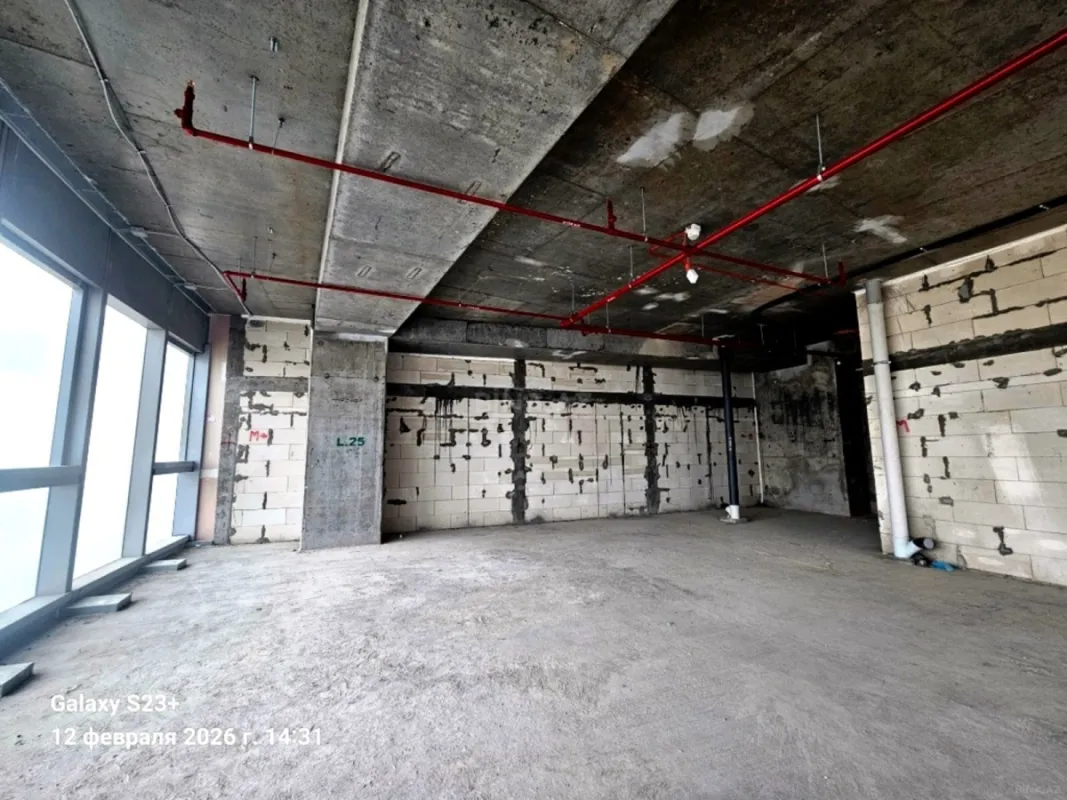 Satılır 3 otaqlı mənzil 139.7 m²