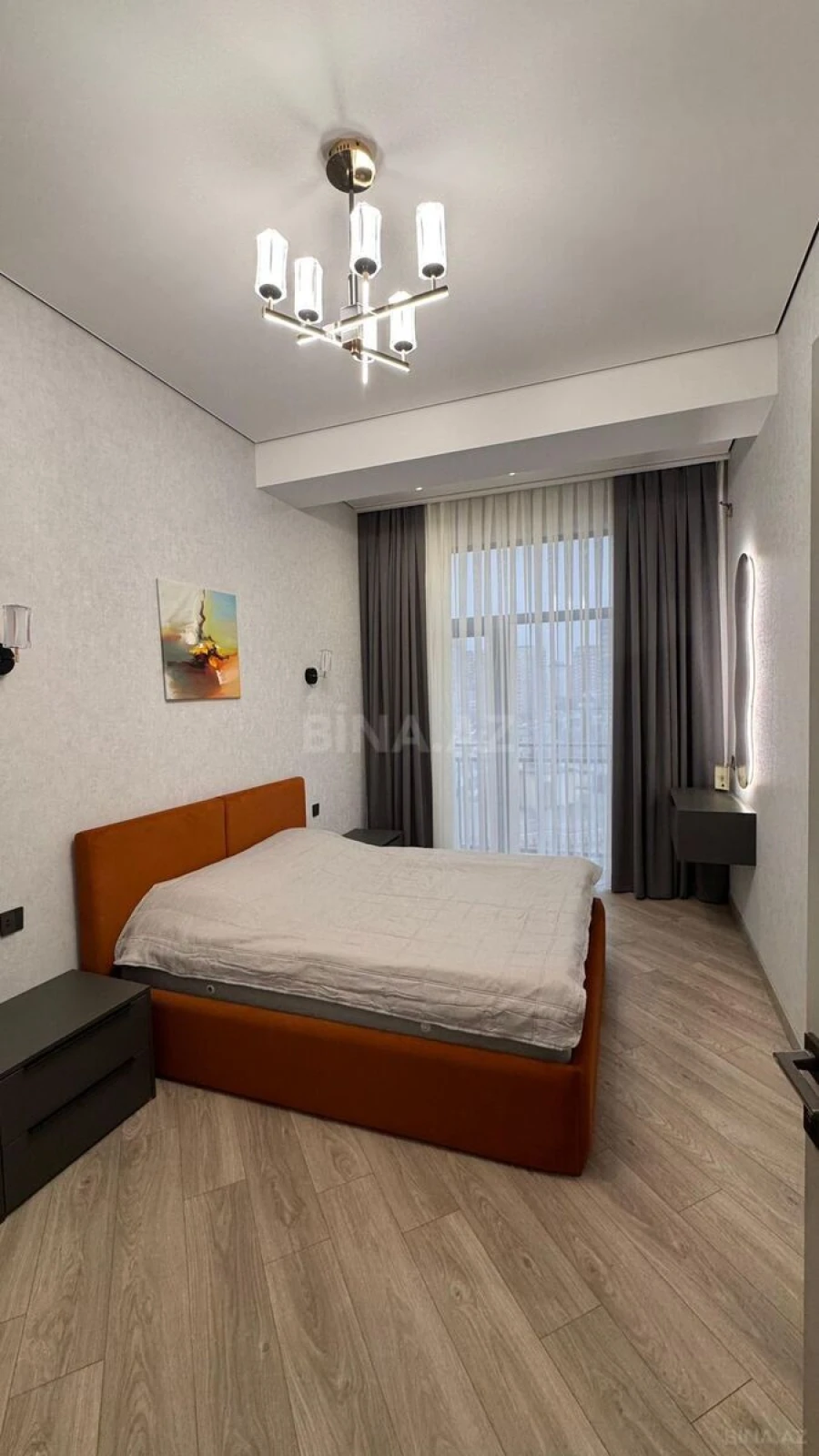 Kirayə verilir 2 otaqlı mənzil 70 m²