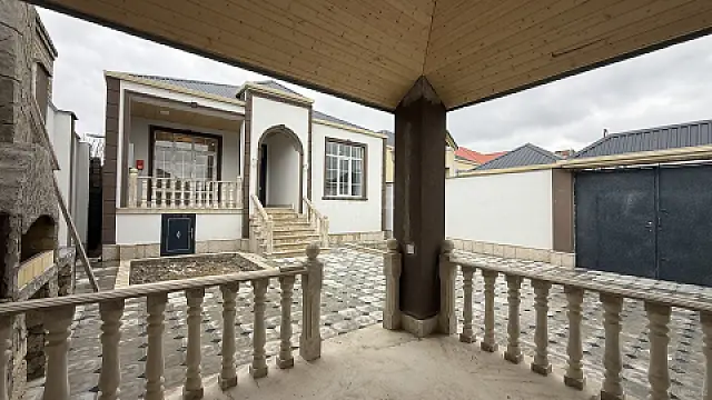 Satılır 4 otaqlı həyət evi 120 m²