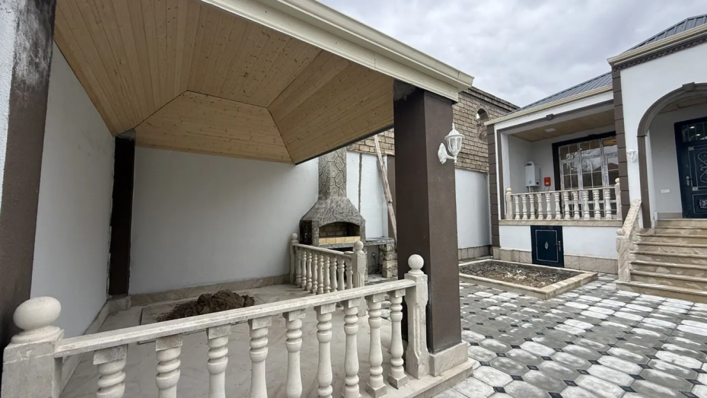 Satılır 4 otaqlı həyət evi 120 m²