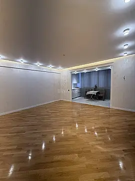 Satılır 3 otaqlı mənzil 98 m²