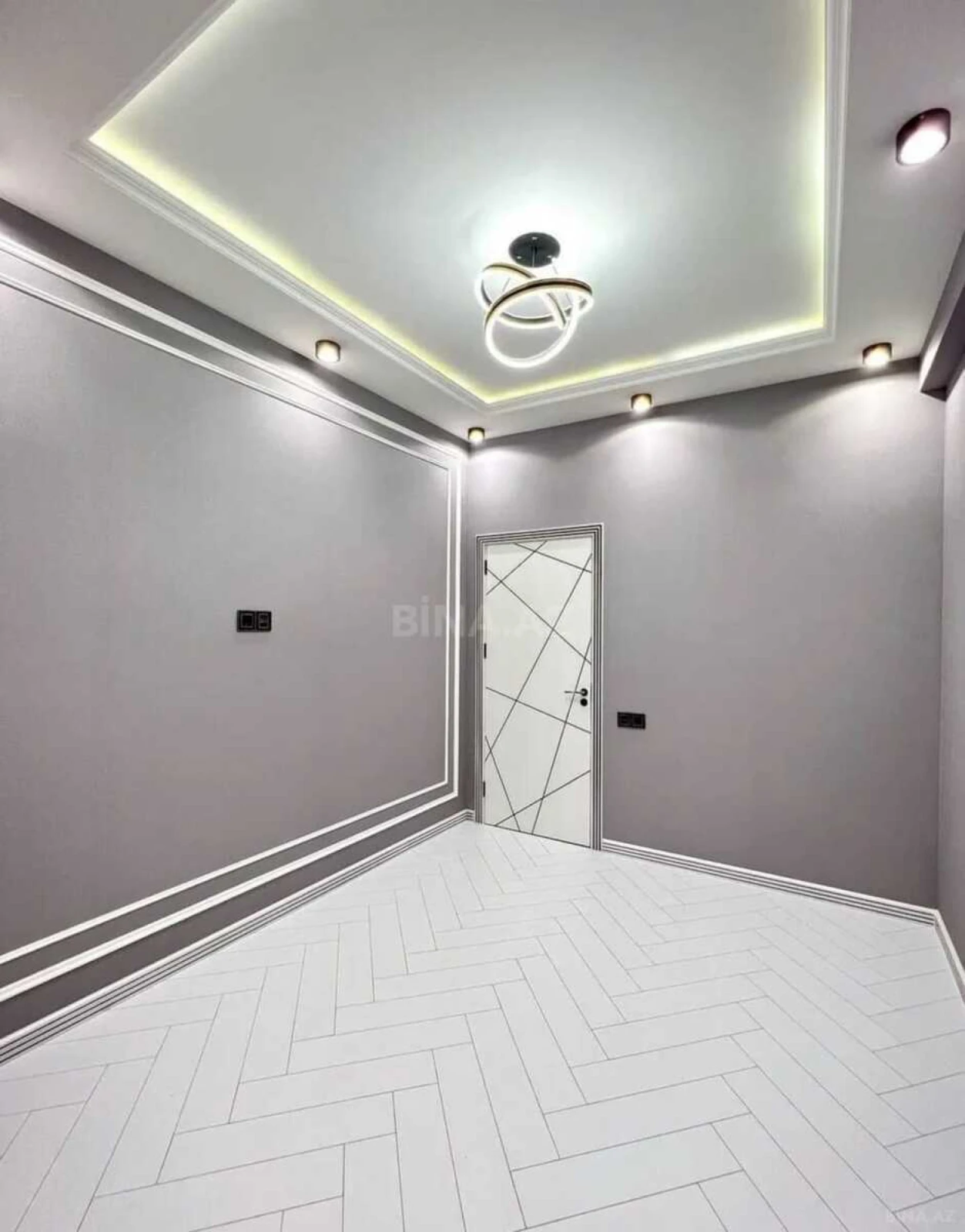 Satılır 2 otaqlı mənzil 56 m²