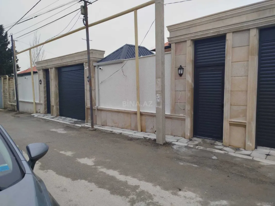 Satılır 4 otaqlı həyət evi 208 m²