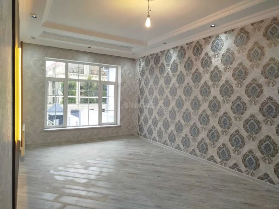 Satılır 4 otaqlı həyət evi 208 m²