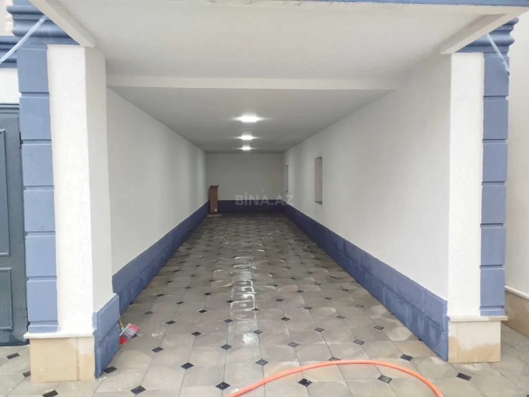Satılır 4 otaqlı həyət evi 208 m²