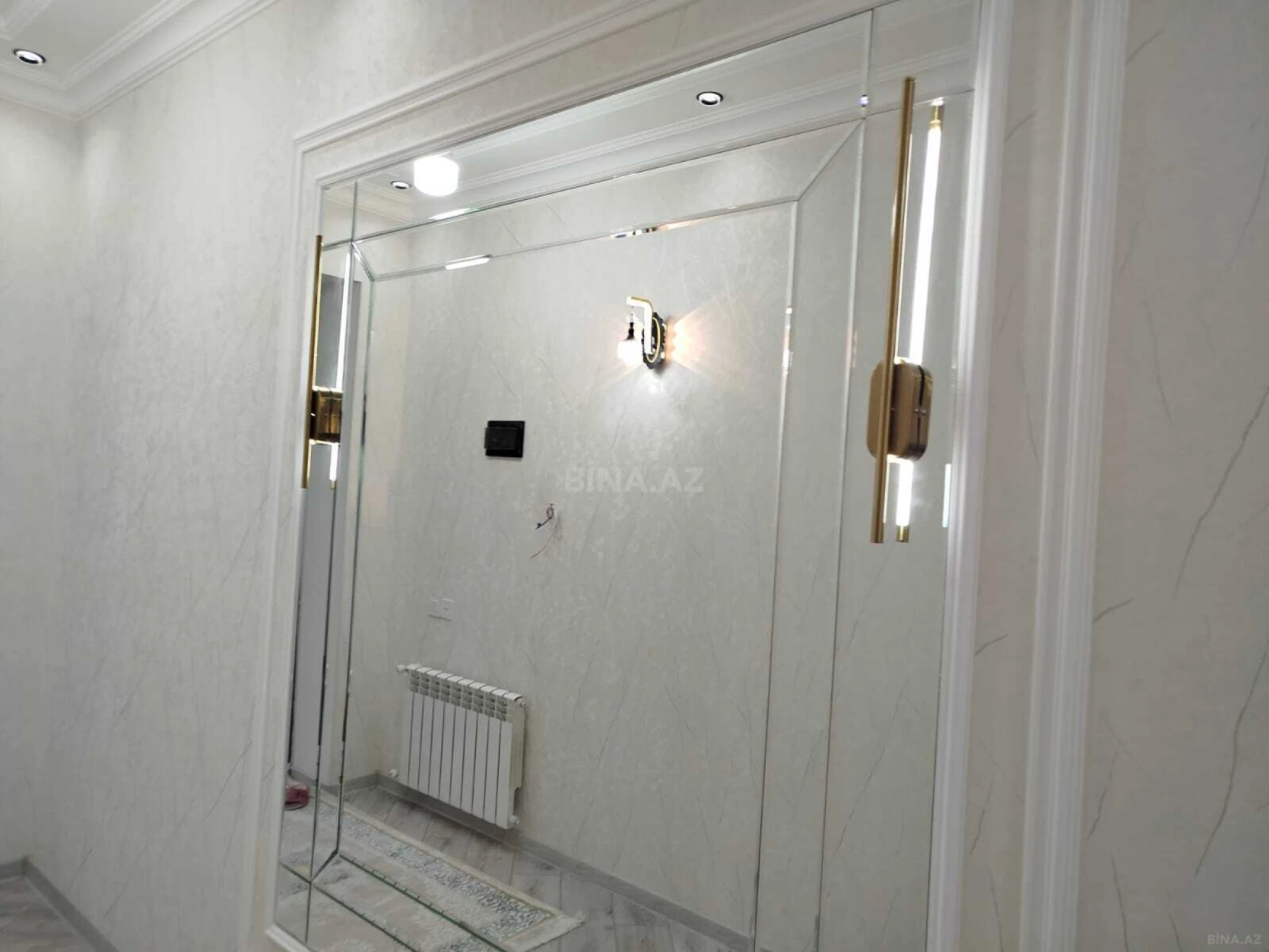 Satılır 4 otaqlı həyət evi 208 m²