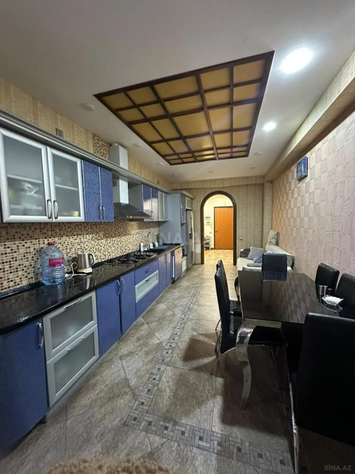 Kirayə verilir 2 otaqlı mənzil 80 m²