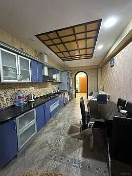 Kirayə verilir 2 otaqlı mənzil 80 m²